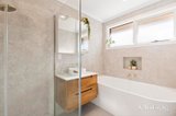 https://images.listonce.com.au/custom/160x/listings/120-illoura-avenue-ringwood-east-vic-3135/355/01739355_img_08.jpg?2a2xOGzp4y0