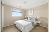 https://images.listonce.com.au/custom/160x/listings/120-james-mirams-drive-roxburgh-park-vic-3064/999/01057999_img_07.jpg?0prmxx1X4Sw