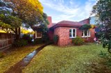 https://images.listonce.com.au/custom/160x/listings/120-ludstone-street-hampton-vic-3188/380/01650380_img_01.jpg?YJUmlQhhWWQ