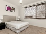 https://images.listonce.com.au/custom/160x/listings/120-marine-parade-st-kilda-vic-3182/174/01087174_img_05.jpg?vjzdCYUDkpg