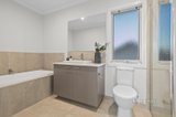 https://images.listonce.com.au/custom/160x/listings/120-newcastle-street-preston-vic-3072/637/01583637_img_05.jpg?zeHRn6tBwWQ