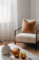 https://images.listonce.com.au/custom/160x/listings/120-noone-street-clifton-hill-vic-3068/669/01746669_img_13.jpg?_RDckr1iHdM