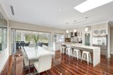 https://images.listonce.com.au/custom/160x/listings/120-sunset-drive-chirnside-park-vic-3116/360/00343360_img_07.jpg?DVMaKiXc7Dg