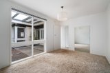 https://images.listonce.com.au/custom/160x/listings/120-thompson-crescent-research-vic-3095/196/01582196_img_05.jpg?riaXl3MCFK4