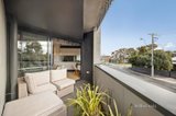 https://images.listonce.com.au/custom/160x/listings/120190-ferguson-street-williamstown-vic-3016/783/01724783_img_07.jpg?qD9mWaoBVTI