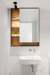 https://images.listonce.com.au/custom/160x/listings/120190-ferguson-street-williamstown-vic-3016/783/01724783_img_10.jpg?p_HH34OGXAY