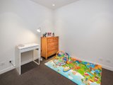 https://images.listonce.com.au/custom/160x/listings/12087-roden-street-west-melbourne-vic-3003/670/00391670_img_05.jpg?eaerKyurleI