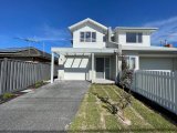 https://images.listonce.com.au/custom/160x/listings/120b-bernard-street-cheltenham-vic-3192/048/01592048_img_01.jpg?Q5tr71VjvQQ