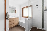 https://images.listonce.com.au/custom/160x/listings/121-ascot-creswick-road-creswick-vic-3363/677/01735677_img_27.jpg?pJTWMDmgcDo