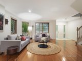 https://images.listonce.com.au/custom/160x/listings/121-beaconsfield-road-briar-hill-vic-3088/716/00935716_img_02.jpg?CG3_Bh22YbM