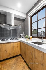 https://images.listonce.com.au/custom/160x/listings/121-blue-hills-avenue-mount-waverley-vic-3149/825/01738825_img_06.jpg?XnhENszQ0bQ