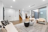 https://images.listonce.com.au/custom/160x/listings/121-blue-hills-avenue-mount-waverley-vic-3149/825/01738825_img_10.jpg?jWREUWdXrfU