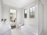 https://images.listonce.com.au/custom/160x/listings/121-clyde-street-box-hill-north-vic-3129/914/01684914_img_06.jpg?WMyzLBqXOHk