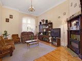 https://images.listonce.com.au/custom/160x/listings/121-danks-street-albert-park-vic-3206/546/01087546_img_02.jpg?eTmCjzM7-Mk