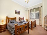 https://images.listonce.com.au/custom/160x/listings/121-danks-street-albert-park-vic-3206/546/01087546_img_06.jpg?HGefSsrxB6c