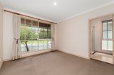 https://images.listonce.com.au/custom/160x/listings/121-davey-street-box-hill-vic-3128/083/01752083_img_06.jpg?07MQXbey8i0