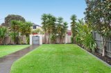 https://images.listonce.com.au/custom/160x/listings/121-fairbank-road-bentleigh-vic-3204/568/00966568_img_02.jpg?NFMrkmNcwHY