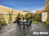 https://images.listonce.com.au/custom/160x/listings/121-fernhurst-drive-glen-waverley-vic-3150/937/01658937_img_10.jpg?t0Rzl0Ak3oI