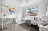 https://images.listonce.com.au/custom/160x/listings/121-gordons-road-south-morang-vic-3752/977/01718977_img_05.jpg?PzrTQzW9Oto