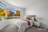 https://images.listonce.com.au/custom/160x/listings/121-graham-street-port-melbourne-vic-3207/768/01935768_img_07.jpg?nvef-mWfgWE