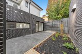 https://images.listonce.com.au/custom/160x/listings/121-inverell-avenue-mount-waverley-vic-3149/600/01719600_img_05.jpg?ncbKEEENMXY