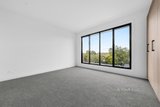 https://images.listonce.com.au/custom/160x/listings/121-inverell-avenue-mount-waverley-vic-3149/600/01719600_img_10.jpg?oaPtdB03o4E