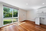 https://images.listonce.com.au/custom/160x/listings/121-main-road-lower-plenty-vic-3093/410/01520410_img_05.jpg?qIRcYAEc1Yo