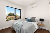 https://images.listonce.com.au/custom/160x/listings/121-margaret-street-oak-park-vic-3046/988/01171988_img_07.jpg?jvlvZ7XEXO8