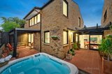 https://images.listonce.com.au/custom/160x/listings/121-monaro-road-toorak-vic-3142/842/00635842_img_05.jpg?SnOVRbRGY7Y