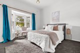 https://images.listonce.com.au/custom/160x/listings/121-napier-street-south-melbourne-vic-3205/991/01731991_img_05.jpg?xVSjxz3VTRs