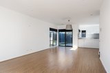 https://images.listonce.com.au/custom/160x/listings/121-norway-avenue-blackburn-north-vic-3130/167/01624167_img_12.jpg?uS07wEQWgM0