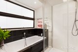 https://images.listonce.com.au/custom/160x/listings/121-the-glen-donvale-vic-3111/048/01767048_img_08.jpg?Nox68NTA3Dc