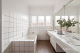 https://images.listonce.com.au/custom/160x/listings/121-the-parade-ascot-vale-vic-3032/697/01748697_img_07.jpg?lAL7M_teDoM