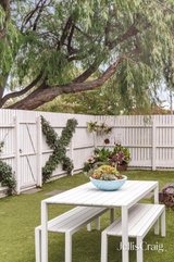 https://images.listonce.com.au/custom/160x/listings/1210-balcombe-road-mentone-vic-3194/123/01899123_img_11.jpg?33y0wi7nvAo