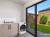 https://images.listonce.com.au/custom/160x/listings/1210-merton-street-altona-meadows-vic-3028/692/01203692_img_09.jpg?wxMEIZfF8Y4