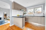 https://images.listonce.com.au/custom/160x/listings/1210-pascoe-vale-road-essendon-vic-3040/127/01365127_img_07.jpg?ZZh31J9IocA