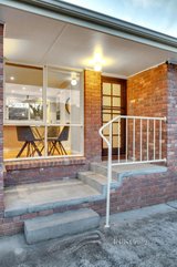 https://images.listonce.com.au/custom/160x/listings/1210-pascoe-vale-road-essendon-vic-3040/127/01365127_img_13.jpg?3EZbbHjT1qE