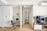 https://images.listonce.com.au/custom/160x/listings/1210188-macaulay-road-north-melbourne-vic-3051/987/01974987_img_05.jpg?__gw1MqsQ7E