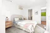 https://images.listonce.com.au/custom/160x/listings/12119-tennyson-street-elwood-vic-3184/644/01912644_img_10.jpg?DxM5-dRYfu0