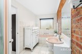 https://images.listonce.com.au/custom/160x/listings/1214-queen-street-altona-vic-3018/064/01951064_img_07.jpg?0zGd878v318