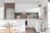 https://images.listonce.com.au/custom/160x/listings/1216-station-street-edithvale-vic-3196/872/01433872_img_04.jpg?9qTbU2w5u4Q