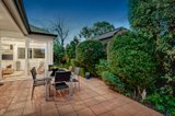 https://images.listonce.com.au/custom/160x/listings/121a-through-road-camberwell-vic-3124/370/00128370_img_07.jpg?COfhDiWebaw