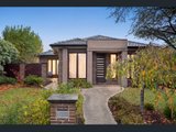 https://images.listonce.com.au/custom/160x/listings/122-24-winbourne-road-mount-waverley-vic-3149/053/01927053_img_09.jpg?1q2ry4oKpBo