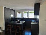 https://images.listonce.com.au/custom/160x/listings/122-back-beach-road-portsea-vic-3944/520/01863520_img_09.jpg?-drUN2A8ibQ