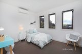 https://images.listonce.com.au/custom/160x/listings/122-blenheim-road-newport-vic-3015/407/01256407_img_12.jpg?WKeIwZ42FZY