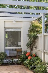 https://images.listonce.com.au/custom/160x/listings/122-carramar-avenue-camberwell-vic-3124/903/01590903_img_12.jpg?THSinNd2IiQ