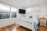 https://images.listonce.com.au/custom/160x/listings/122-ernst-street-doncaster-vic-3108/841/01572841_img_08.jpg?xZiu-lzeN_Q