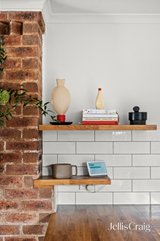 https://images.listonce.com.au/custom/160x/listings/122-howson-street-brunswick-west-vic-3055/962/01922962_img_21.jpg?FuNWDuo5qUs