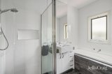 https://images.listonce.com.au/custom/160x/listings/122-mawby-road-bentleigh-east-vic-3165/571/01932571_img_10.jpg?HDlf5NVbIZk