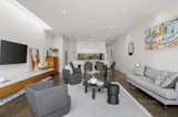 https://images.listonce.com.au/custom/160x/listings/122-mills-street-albert-park-vic-3206/824/01132824_img_02.jpg?Z1U3B698_Vo